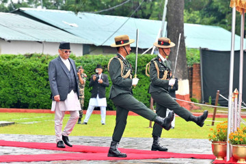 स्वदेश फर्किए प्रधानमन्त्री प्रचण्ड (फाेटाे फिचर)
